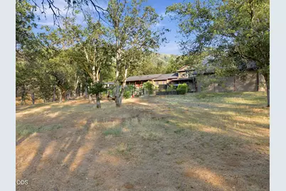 101 Rocky Knoll Lane, Jacksonville, OR 97530 - Photo 46