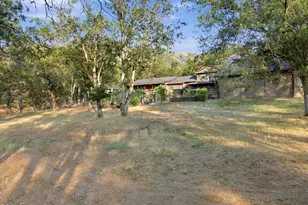 101 Rocky Knoll Ln, Jacksonville, OR 97530 - Photo 46