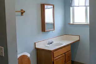 1975 Spring St, Medford, OR 97504 - Photo 10