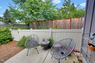 1169 Iowa St, Ashland, OR 97520 - Photo 12