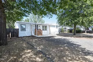 7927 Wilson Way, White City, OR 97503 - Photo 2