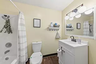 832 La Loma Dr, Medford, OR 97504 - Photo 20
