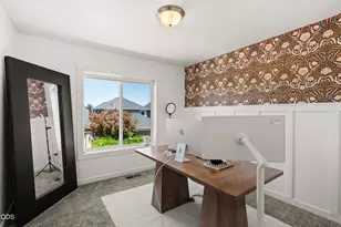 1142 N Haskell St, Central Point, OR 97502 - Photo 18