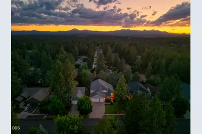19870 Powers Road, Bend, OR 97702 - Photo 38