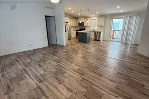 300 Luman Rd, Phoenix, OR 97535 - Photo 2
