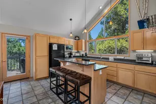 18117 Belknap Ln, Sunriver, OR 97707 - Photo 8