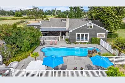 2622 Eric Avenue, Central Point, OR 97502 - Photo 2