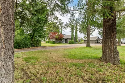2622 Eric Avenue, Central Point, OR 97502 - Photo 14