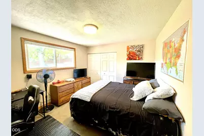 6085 Adams Road, Talent, OR 97540 - Photo 14
