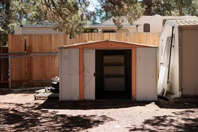 61111 Chuckanut Drive, Bend, OR 97702 - Photo 24
