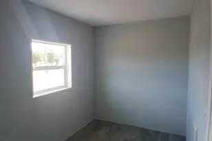 323 Commercial St, Klamath Falls, OR 97601 - Photo 12