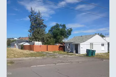 323 Commercial Street, Klamath Falls, OR 97601 - Photo 6