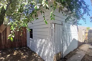 323 Commercial St, Klamath Falls, OR 97601 - Photo 16