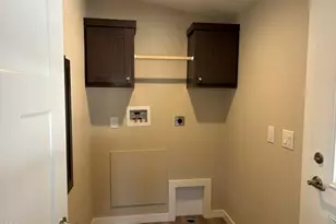 333 Mountain View Dr, Talent, OR 97540 - Photo 22