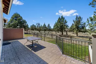 675 Sagebush Cir, Redmond, OR 97756 - Photo 24