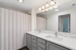 222 Southwest 33rd Drive, Redmond, OR 97756 - Photo 14