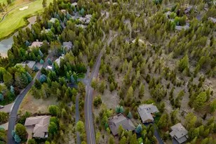 18035 Maury Mountain Ln, Sunriver, OR 97707 - Photo 44