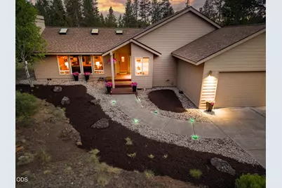18035 Maury Mountain Lane, Sunriver, OR 97707 - Photo 2