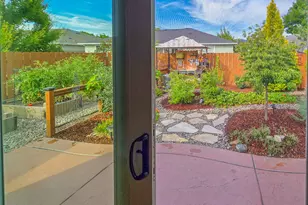 262 Summer Glen Way, Central Point, OR 97502 - Photo 30