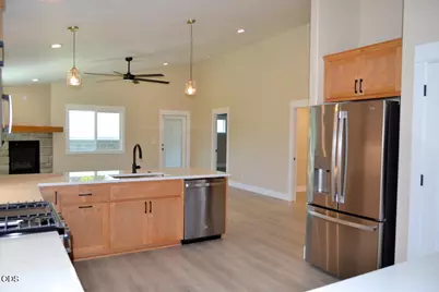 185 SW Rock Gulch Road, Grants Pass, OR 97527 - Photo 10