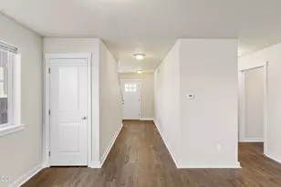 1214 SW 27th St, Redmond, OR 97756 - Photo 4