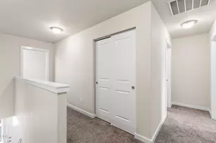 1214 SW 27th St, Redmond, OR 97756 - Photo 14