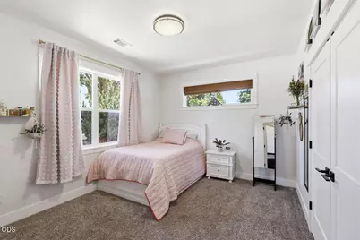 1609 Pacific Lane, Phoenix, OR 97535 - Photo 28