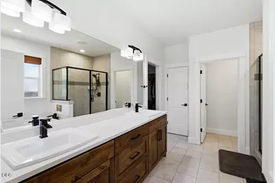 1609 Pacific Lane, Phoenix, OR 97535 - Photo 24