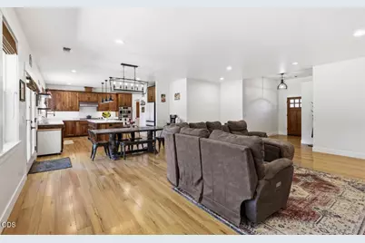 1609 Pacific Lane, Phoenix, OR 97535 - Photo 10