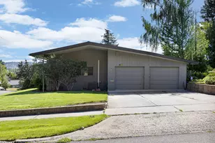 1500 Pacific Terrace, Klamath Falls, OR 97601 - Photo 4