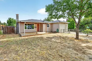 1332 Winchester Ave, Medford, OR 97501 - Photo 34