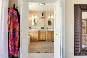831 Juanita Way, Jacksonville, OR 97530 - Photo 36