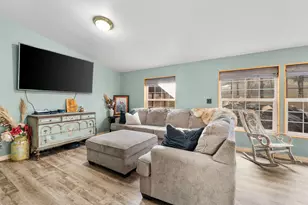 6310 Happy Hollow Ln, Bonanza, OR 97623 - Photo 8
