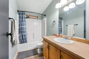 6310 Happy Hollow Ln, Bonanza, OR 97623 - Photo 16