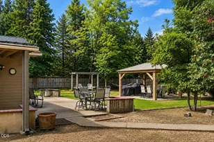 2618 Syringa Dr, Medford, OR 97501 - Photo 28