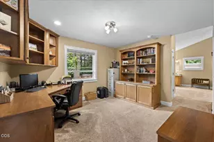 2618 Syringa Dr, Medford, OR 97501 - Photo 16