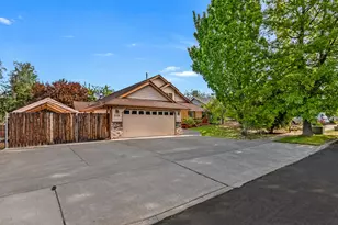 2770 NE Faith Dr, Bend, OR 97701 - Photo 6
