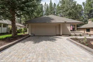 60894 Willow Creek Loop, Bend, OR 97702 - Photo 6