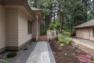 60894 Willow Creek Loop, Bend, OR 97702 - Photo 10