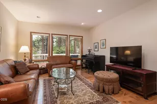 60894 Willow Creek Loop, Bend, OR 97702 - Photo 12