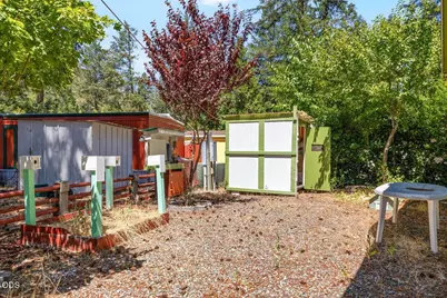 537 Thompson Creek Road #UNIT 25, Applegate, OR 97530 - Photo 18