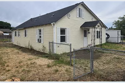 386 S Main Street, Prineville, OR 97754 - Photo 1