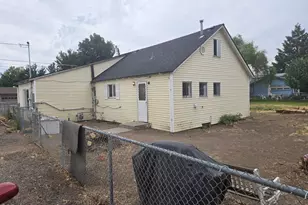 386 S Main St, Prineville, OR 97754 - Photo 4