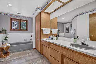 229 Mariposa Terrace, Medford, OR 97504 - Photo 58