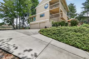 229 Mariposa Terrace, Medford, OR 97504 - Photo 88