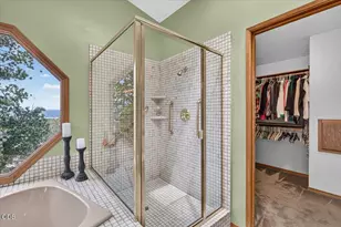 229 Mariposa Terrace, Medford, OR 97504 - Photo 48