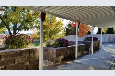 10016 McGuire Avenue, Klamath Falls, OR 97603 - Photo 22