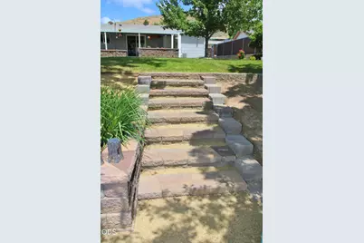 10016 McGuire Avenue, Klamath Falls, OR 97603 - Photo 38