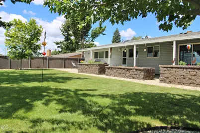 10016 McGuire Avenue, Klamath Falls, OR 97603 - Photo 14