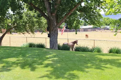 10016 McGuire Avenue, Klamath Falls, OR 97603 - Photo 30